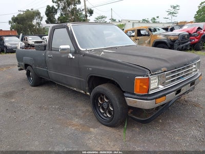 1987 TOYOTA PICKUP RN63 STD