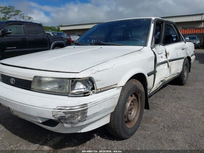 1991 TOYOTA CAMRY DLX
