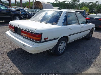 1991 TOYOTA CAMRY DLX