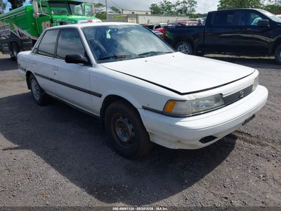 1991 TOYOTA CAMRY DLX